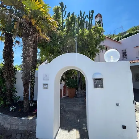Villa Enaria *