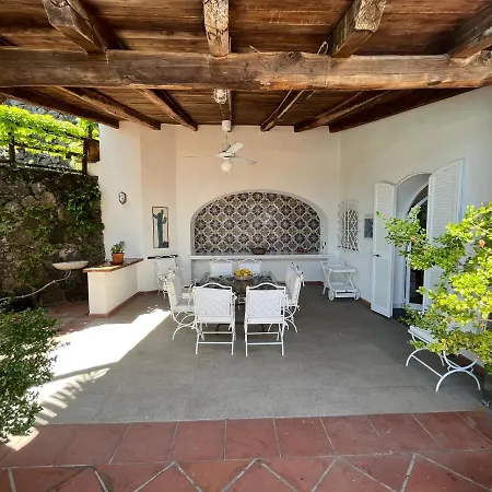 Enaria Ischia