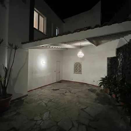 Villa Enaria *