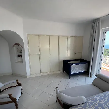 Villa Enaria *